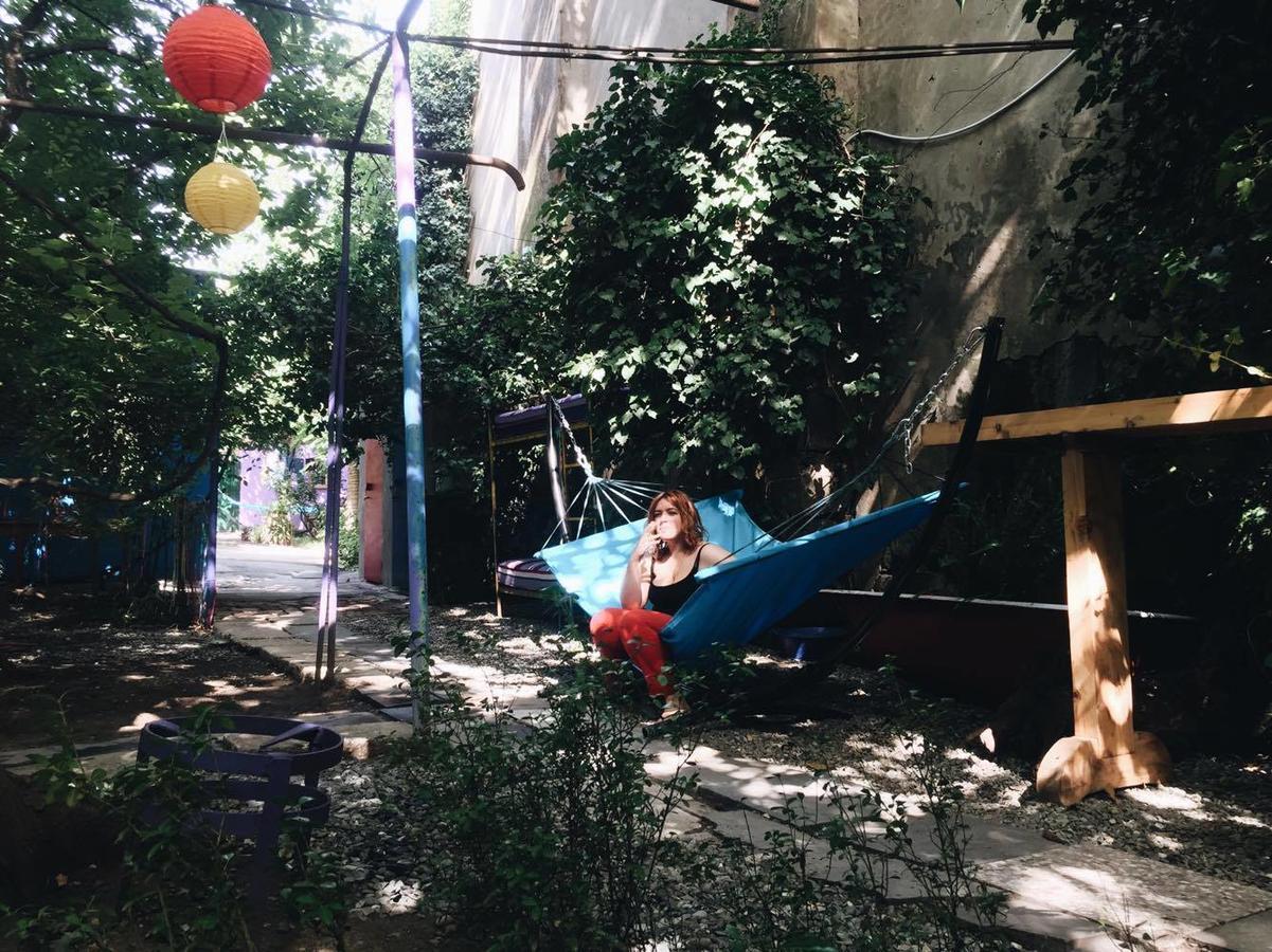 Zgarbi Hostel Тбілісі Екстер'єр фото