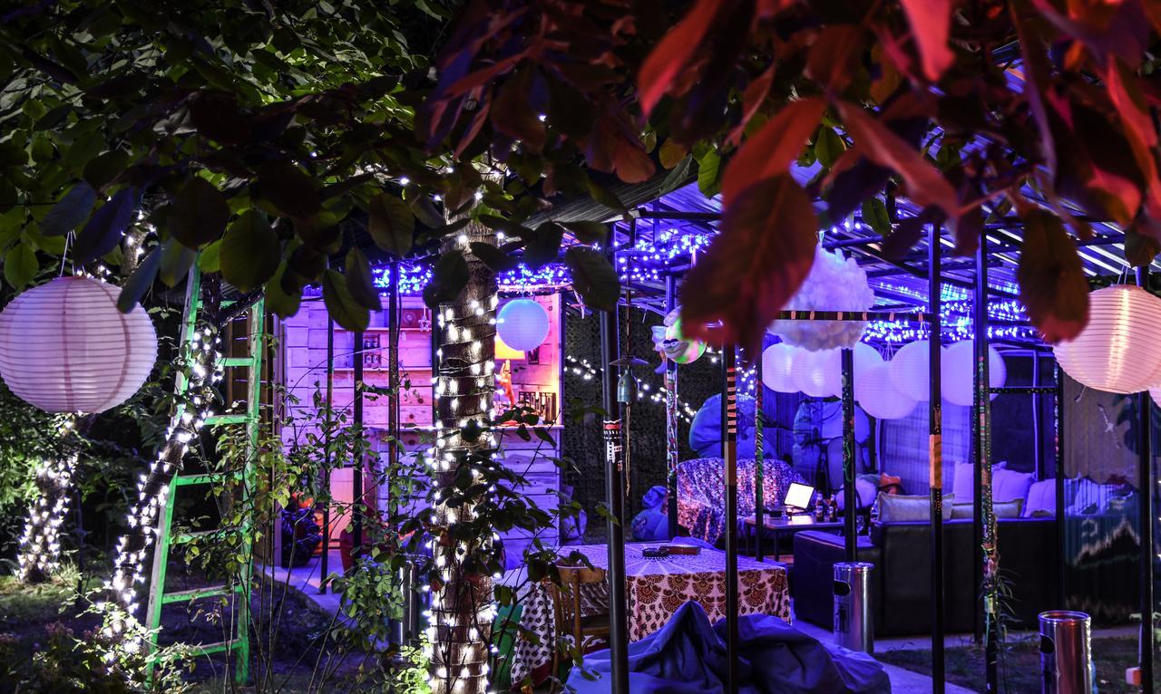 Zgarbi Hostel Тбілісі Екстер'єр фото